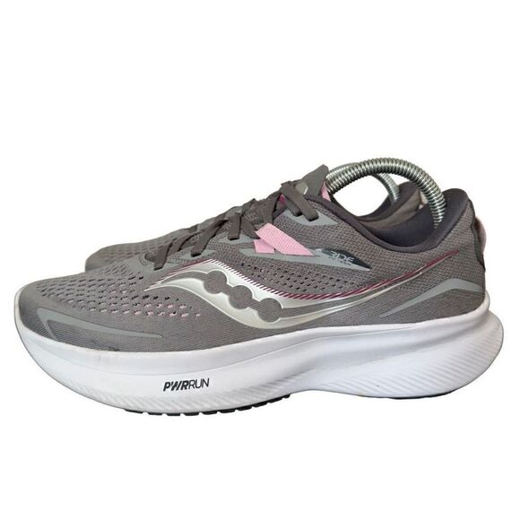 Saucony ride 15 lightly - Gem Saucony woman’s rode 15 size 9.5w